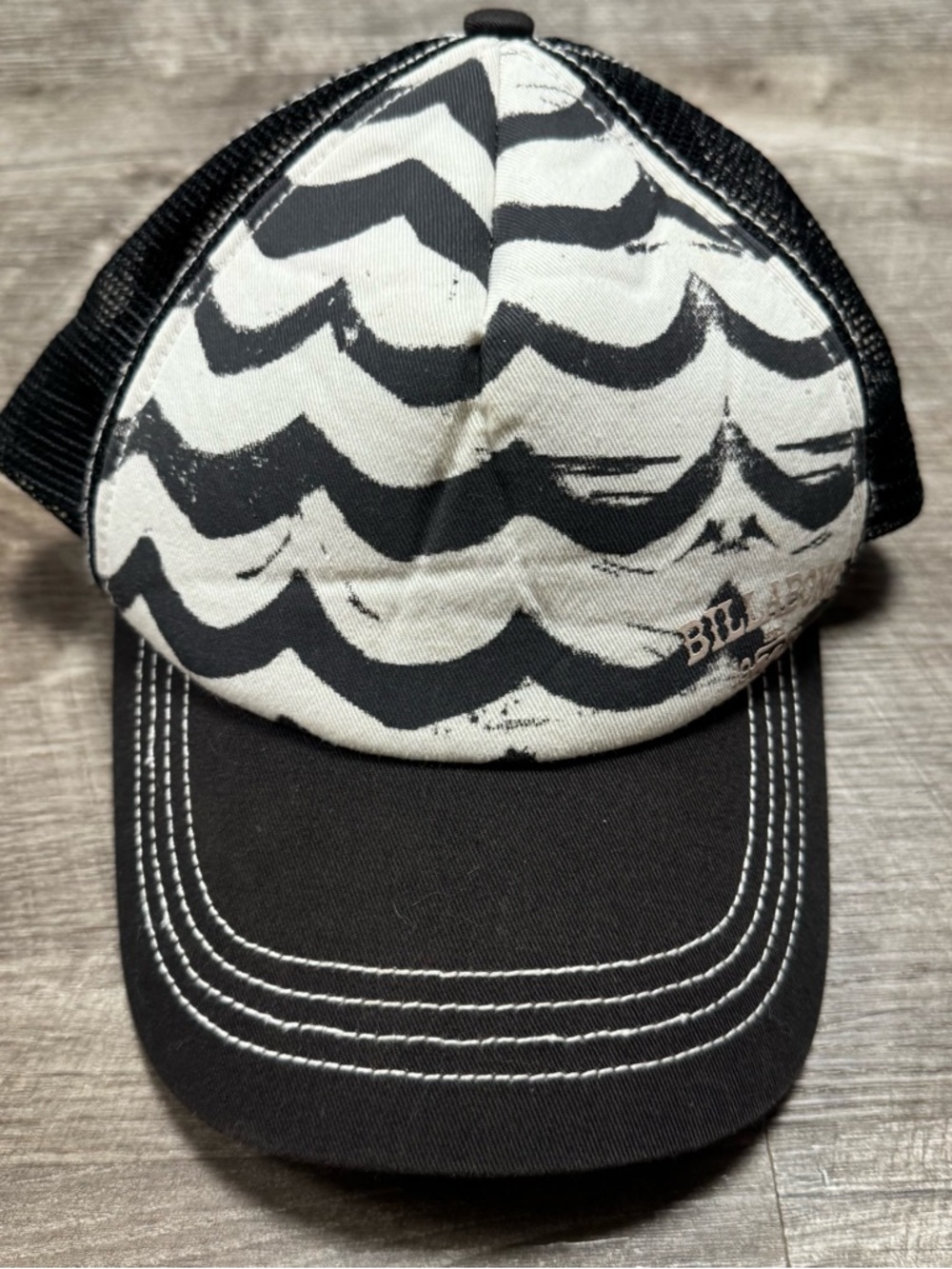 Billabong Black & White Waves Hat